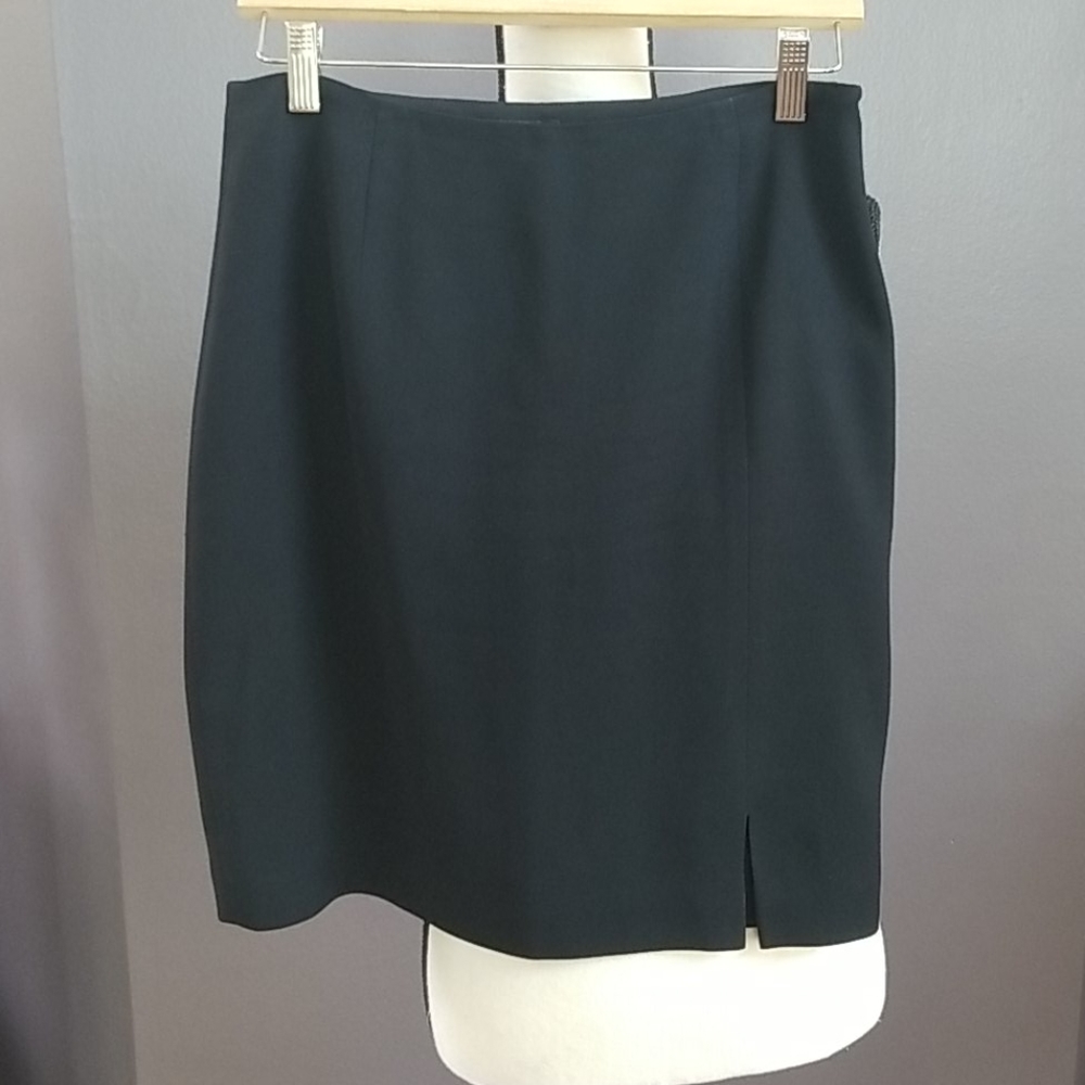 M.T. Morgan Taylor Studio Black Skirt